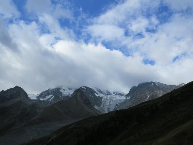links der Glacier de Piece und rechts der Glacier de Tsijiore Nouve