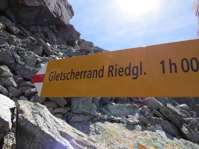 wir haben die Weggabelung direkt unterhalb des Mittelberg bei Punkt 2562 m.ü.M. erreicht