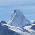 ganz hinten im Mattertal grüsst das Matterhorn