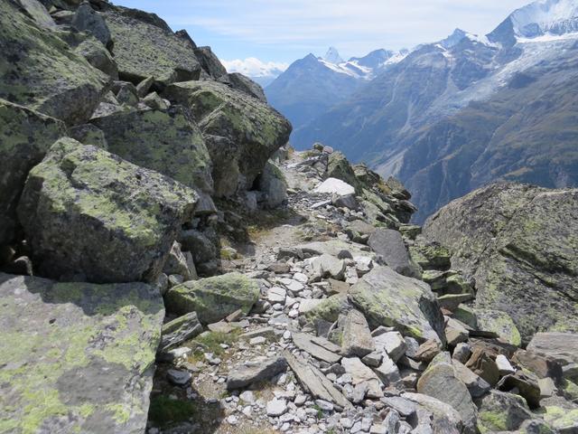 der Europaweg windet sich weiter durch wildes Alpenterrain