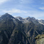 wie auf dem Präsentierteller liegt die ganze Kette, von den Barrhörner, Brunegghorn, Bishorn bis zum formgewaltigen Weisshorn