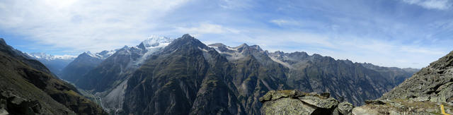 wie auf dem Präsentierteller liegt die ganze Kette, von den Barrhörner, Brunegghorn, Bishorn bis zum formgewaltigen Weisshorn