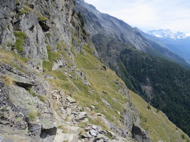 der Weg ist wieder leicht ausgesetzt