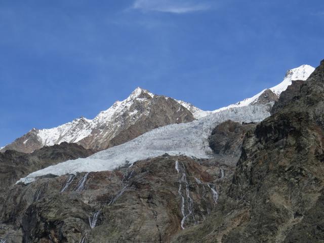 Blick hinauf zum Hohberggletscher