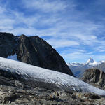 schönes Breitbildfoto mit Blick auf den Festigletscher