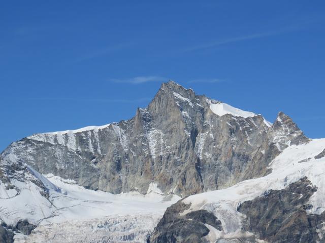 der Blick wandert zum Zinalrothorn 