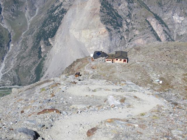 noch ein paar Serpentinen und wir sind wieder bei der Domhütte