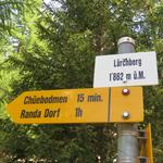 Wegweiser bei Lärchberg 1862 m.ü.M. es geht weiter abwärts Richtung Randa