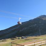 von hier aus geht es schlussendlich mit der grossen Seilbahn hinauf zum Unterrothorn