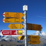 Wegweiser bei der Bergstation auf dem Unterrothorn 3104 m.ü.M.