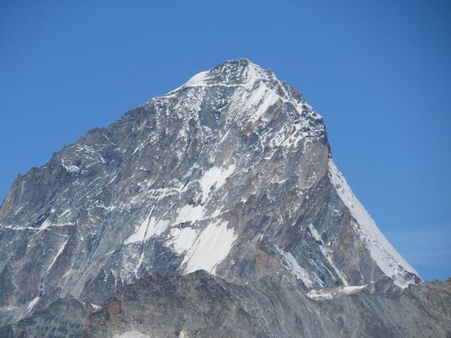 Blick zur Dent Blanche 4357 m.ü.M.