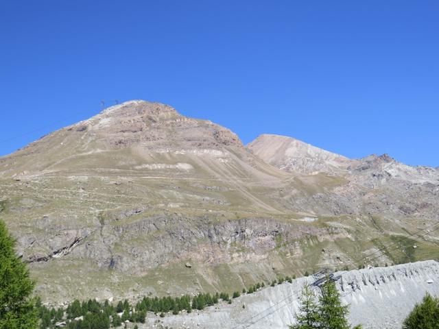 Blick hinauf zum Unterrothorn und rechts davon zum Oberrothorn