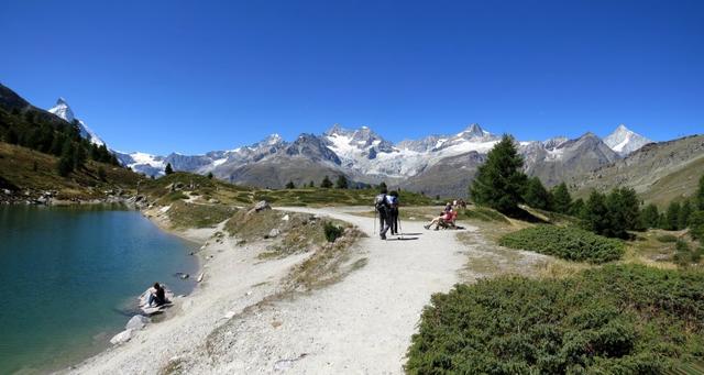 rechts am Grüensee vorbei geht es weiter Richtung Riffelalp