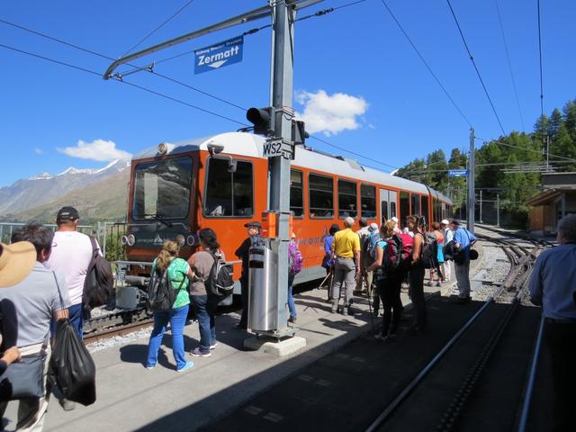 mit der Gornergratbahn fahren wir nach Zermatt zurück