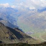 Tiefblick ins Urserental und Andermatt