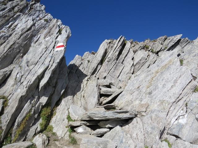 der Bergweg ist bis hier, gut markiert