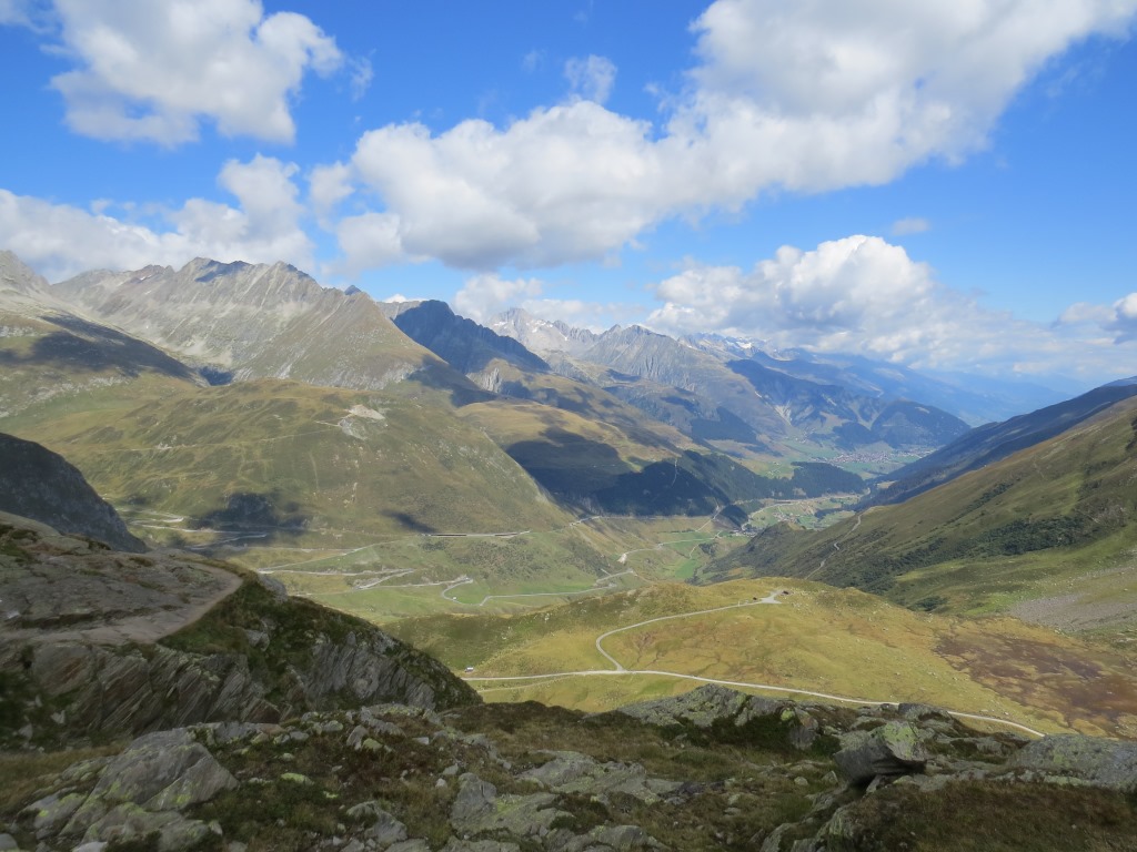 schönes Panorama in die Surselva