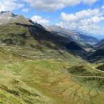 bei Punkt 2103 m.ü.M. mit einem schönen Blick in die Surselva