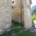 direkt neben der kleinen Kapelle von Monte di Predee, biegt der Wanderweg links ab