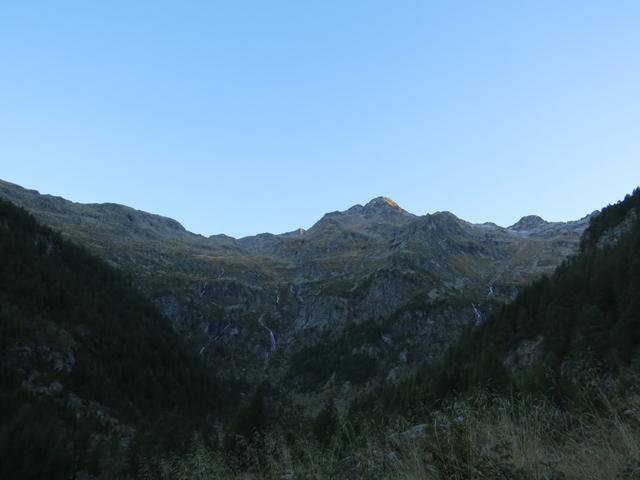 Blick hinauf zum Pizzo Campo Tencia