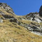 Blick hinauf zum Übergang, der zugleich der höchste Punkt der gesamten Via Alta Vallemaggia ist