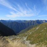 links gut ersichtlich der Gridone. Rechts das Monte Rosa Massiv