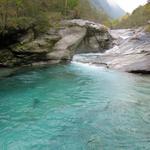 das Wasser ist leider viel zu kalt um hineinzuspringen