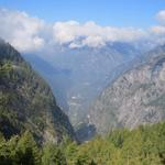 Blick in das Val Tomè und weiter hinten in das Val Lavizzara