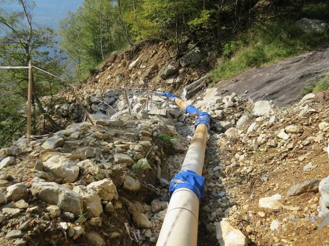 jetzt im Abstieg macht uns diese Baustelle nichts mehr aus. Wir haben diesen Lago im Kopf