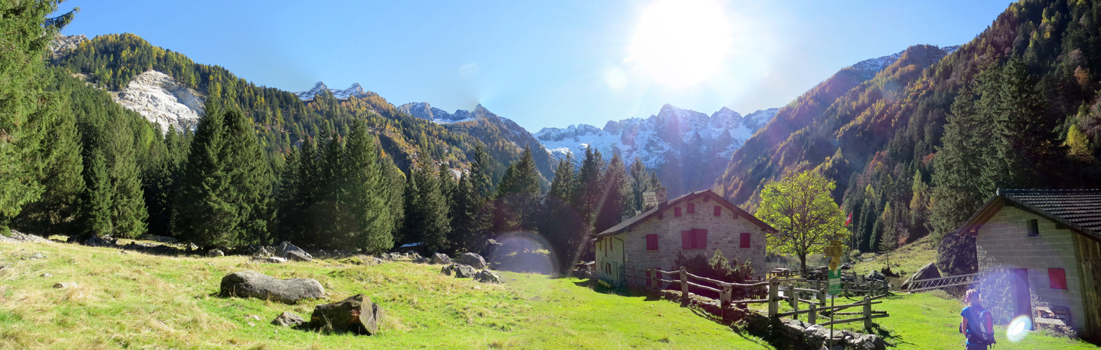 sehr schönes Breitbildfoto von der Alp del Lago