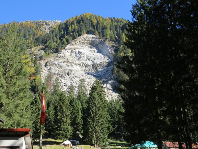 Blick zur Abrisskante des Felssturz das sich im Juli 2013 ereignete