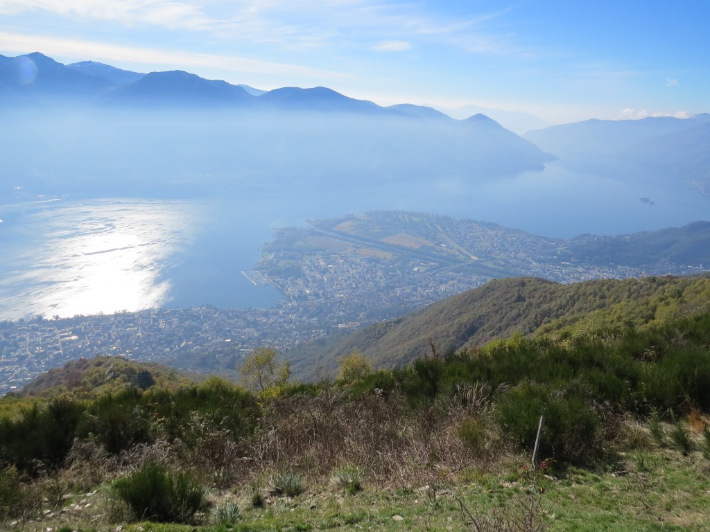 Blick nach Locarno und Ascona