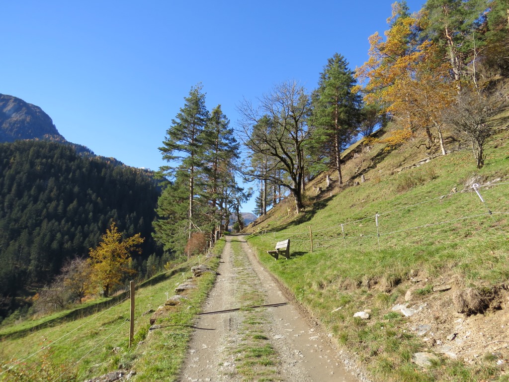 der Abstecher auf die Burg und Kirche Hohen-Rätien lohnt sich