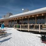 das neue, schöne und moderne Gipfelrestaurant auf dem Chäserrugg