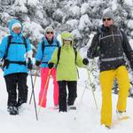 die ganze Gruppe ist von der Schneeschuhtour begeistert