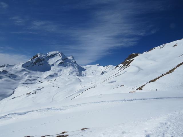 Blick zurück und hinauf zum Faulhorn