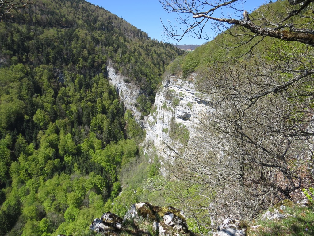 die Gegend erinnert uns an den Creux zu Van