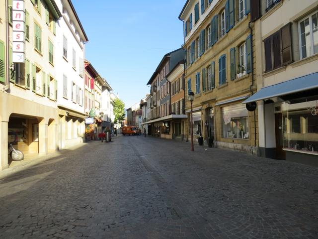 ... und die dazugehörende Altstadt von Yverdon 435 m.ü.M.