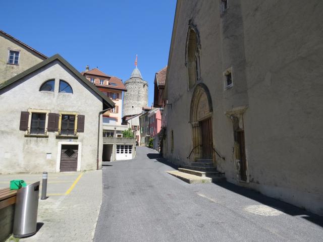 auf dem Weg zur Kirche und zum Schloss von Orbe