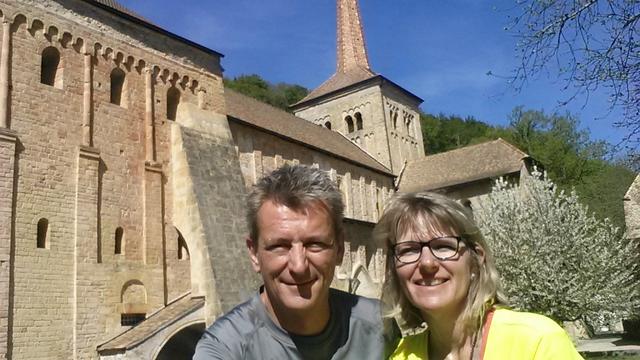 Erinnerungsfoto beim Kloster