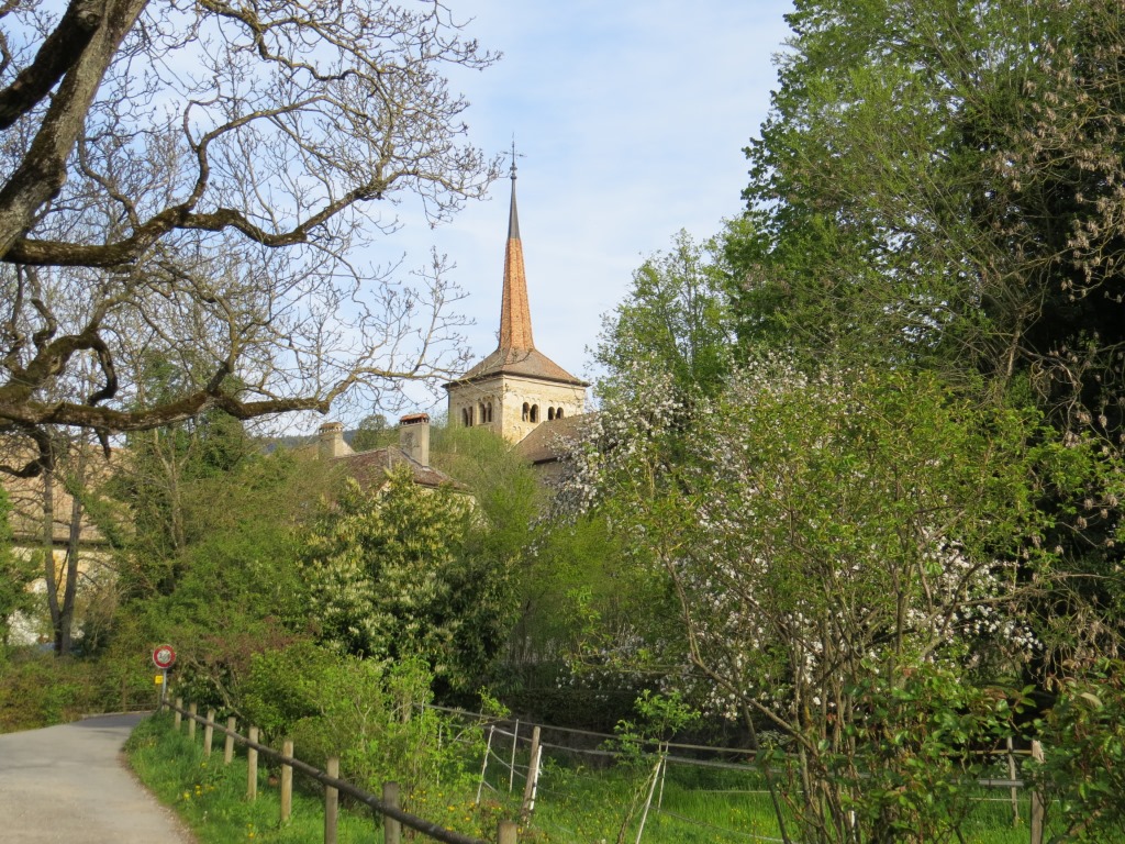 die schöne Klosteranlage von Romainmôtier 674 m.ü.M.