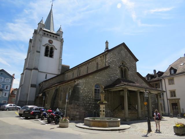 bei der grossen Kirche von Cossonay