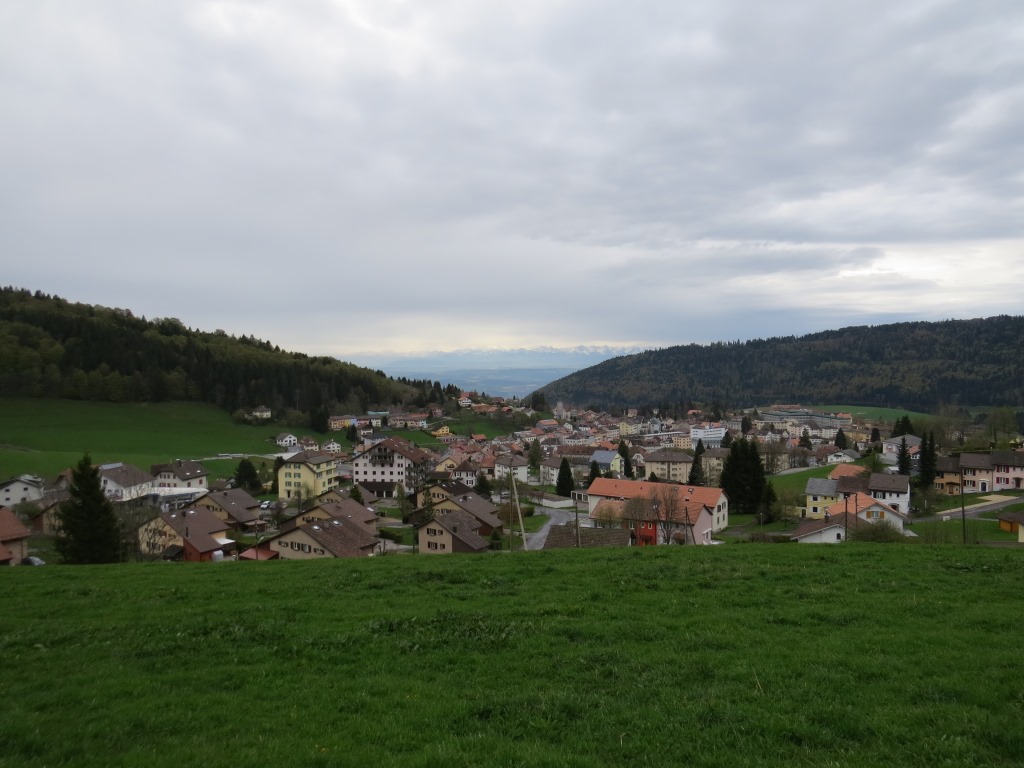 Blick auf Ste-Croix unser heutiges Tagesziel