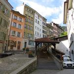 Blick zurück zur schönen Treppe die zur Kathedrale hinaufführt