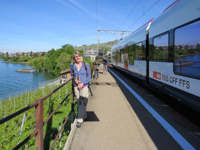 beim kleinen Bahnhof von Epesses, starten wir die heutige Etappe auf der Via Francigena