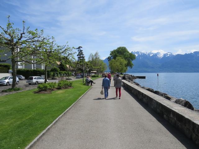 ... erreichen wir die Seepromenade bei Vevey