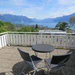 Blick von der grossen Terrasse auf Vevey