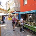 heute ist Markttag in Aigle