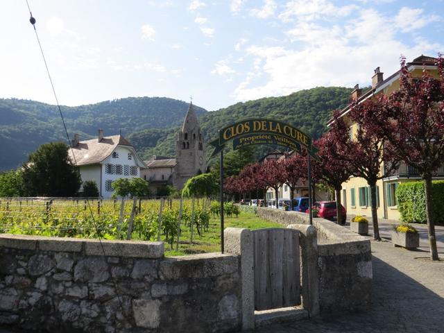 wir erreichen das Klosterquartier von Aigle