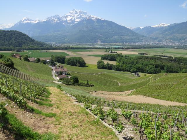 Blick auf das kleine Dorf Les Fontaines